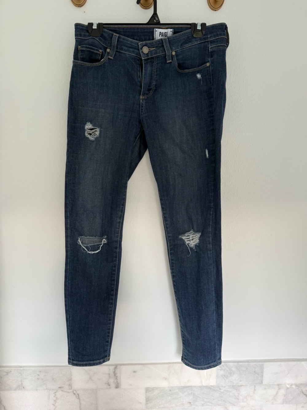 PAIGE Verdugo Ankle BeWomen's Dark Blue Distressed